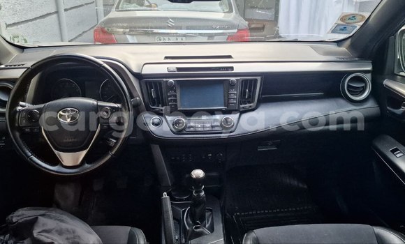 Acheter Occasion Voiture Toyota RAV4 Marron à Addis Ababa, Ethiopie Acheter Occasion Voiture Toyota RAV4 Marron à Addis Ababa, Ethiopie