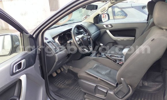 Acheter Occasion Voiture Ford Ranger Beige à Addis Ababa, Ethiopie Acheter Occasion Voiture Ford Ranger Beige à Addis Ababa, Ethiopie