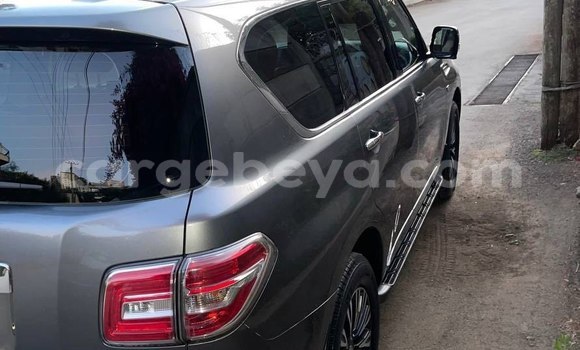 Acheter Occasion Voiture Nissan Patrol Gris à Addis Ababa, Ethiopie Acheter Occasion Voiture Nissan Patrol Gris à Addis Ababa, Ethiopie