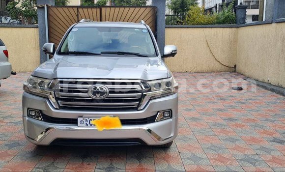 Acheter Occasion Voiture Toyota Land Cruiser Gris à Addis Ababa, Ethiopie Acheter Occasion Voiture Toyota Land Cruiser Gris à Addis Ababa, Ethiopie