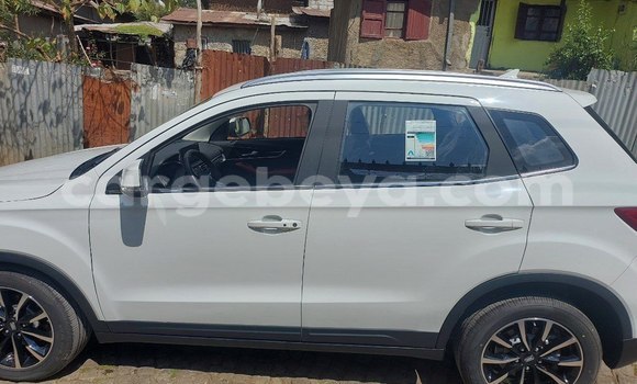 Acheter Neuf Voiture FAW Besturn X80 Blanc à Addis Ababa, Ethiopie Acheter Neuf Voiture FAW Besturn X80 Blanc à Addis Ababa, Ethiopie