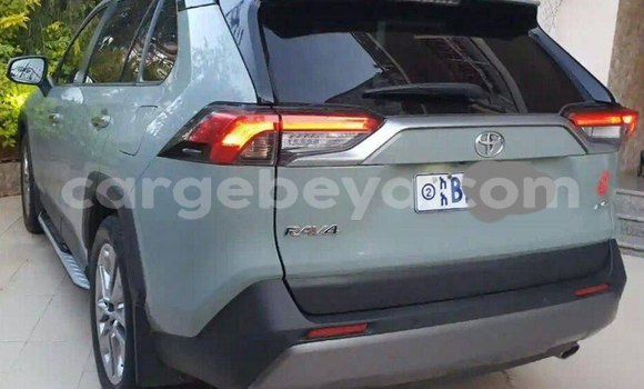 Acheter Occasion Voiture Toyota RAV4 Beige à Addis Ababa, Ethiopie Acheter Occasion Voiture Toyota RAV4 Beige à Addis Ababa, Ethiopie