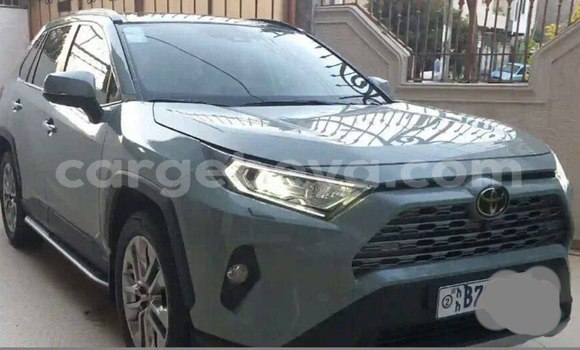Acheter Occasion Voiture Toyota RAV4 Beige à Addis Ababa, Ethiopie Acheter Occasion Voiture Toyota RAV4 Beige à Addis Ababa, Ethiopie