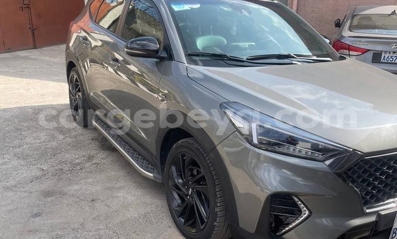 Acheter Occasion Voiture Hyundai Tucson Beige à Addis Ababa, Ethiopie Acheter Occasion Voiture Hyundai Tucson Beige à Addis Ababa, Ethiopie