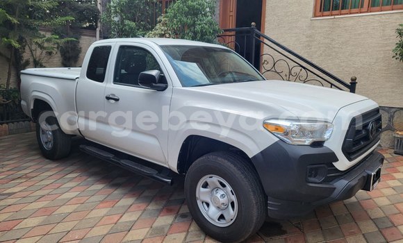 Acheter Occasion Voiture Toyota Tacoma Blanc à Addis Ababa, Ethiopie Acheter Occasion Voiture Toyota Tacoma Blanc à Addis Ababa, Ethiopie