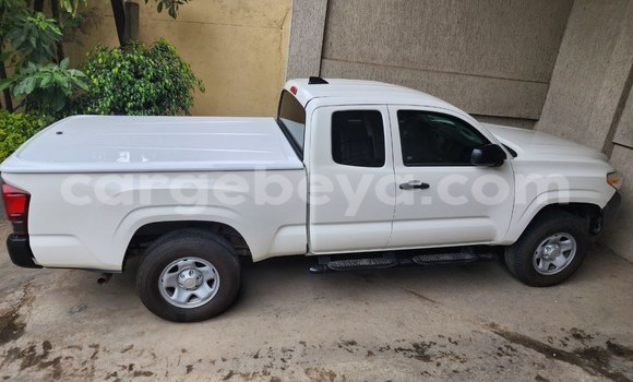Acheter Occasion Voiture Toyota Tacoma Blanc à Addis Ababa, Ethiopie Acheter Occasion Voiture Toyota Tacoma Blanc à Addis Ababa, Ethiopie