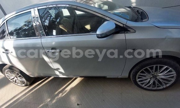 Acheter Occasion Voiture Toyota Yaris Gris à Addis Ababa, Ethiopie Acheter Occasion Voiture Toyota Yaris Gris à Addis Ababa, Ethiopie