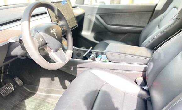 Acheter Occasion Voiture Tesla Model X Blanc à Addis Ababa, Ethiopie Acheter Occasion Voiture Tesla Model X Blanc à Addis Ababa, Ethiopie