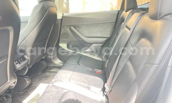 Acheter Occasion Voiture Tesla Model X Blanc à Addis Ababa, Ethiopie Acheter Occasion Voiture Tesla Model X Blanc à Addis Ababa, Ethiopie