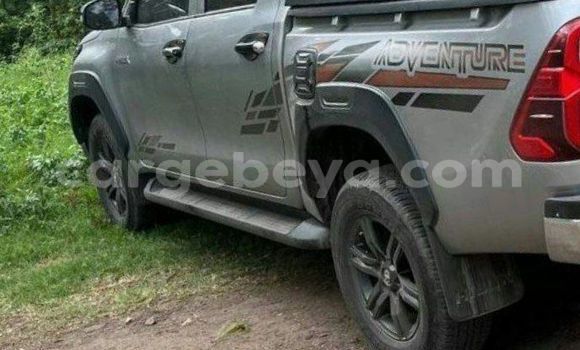 Acheter Occasion Voiture Toyota Hilux Gris à Addis Ababa, Ethiopie Acheter Occasion Voiture Toyota Hilux Gris à Addis Ababa, Ethiopie