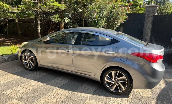Buy Used Hyundai Avante Beige Car in Addis–Ababa in Ethiopia