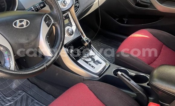 Acheter Occasion Voiture Hyundai Avante Beige à Addis Ababa, Ethiopie Acheter Occasion Voiture Hyundai Avante Beige à Addis Ababa, Ethiopie