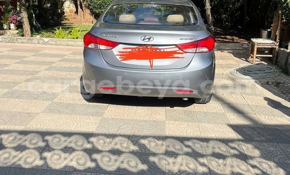 Acheter Occasion Voiture Hyundai Avante Beige à Addis Ababa, Ethiopie Acheter Occasion Voiture Hyundai Avante Beige à Addis Ababa, Ethiopie