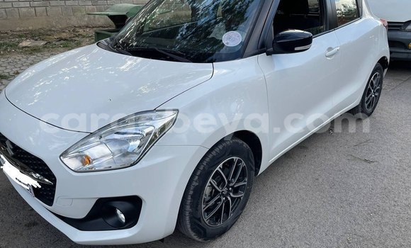 Buy Used Suzuki Swift White Car in Addis–Ababa in Ethiopia