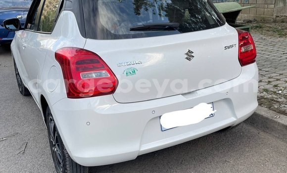Acheter Occasion Voiture Suzuki Swift Blanc à Addis Ababa, Ethiopie Acheter Occasion Voiture Suzuki Swift Blanc à Addis Ababa, Ethiopie