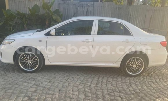 Acheter Occasion Voiture Toyota Corolla Blanc à Addis Ababa, Ethiopie