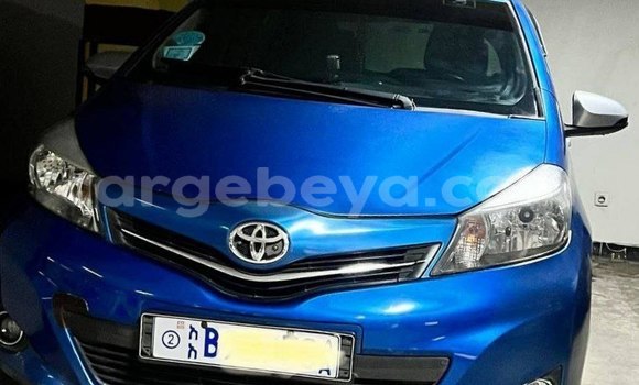 Acheter Occasion Voiture Toyota Yaris Bleu à Addis Ababa, Ethiopie Acheter Occasion Voiture Toyota Yaris Bleu à Addis Ababa, Ethiopie