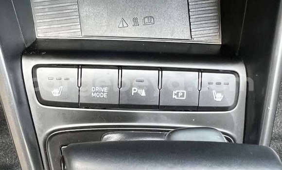 Acheter Neuf Voiture Hyundai EON Beige à Addis Ababa, Ethiopie Acheter Neuf Voiture Hyundai EON Beige à Addis Ababa, Ethiopie