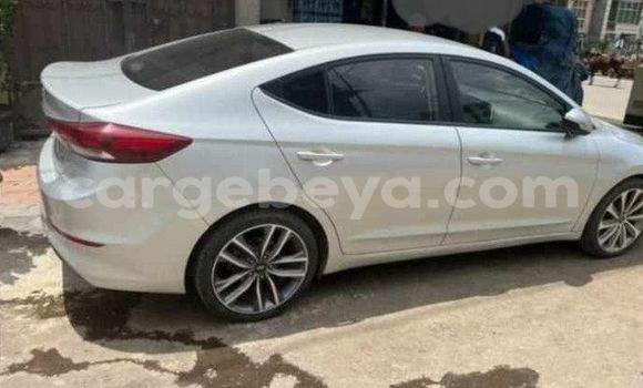 Buy Used Hyundai Avante White Car in Addis–Ababa in Ethiopia