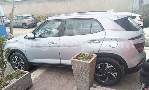 ይግዙ ያገለገለ Hyundai Creta ብር መኪና በ አዲስ አበባ በ ኢትዮጵያ ይግዙ ያገለገለ Hyundai Creta ብር መኪና በ አዲስ አበባ በ ኢትዮጵያ