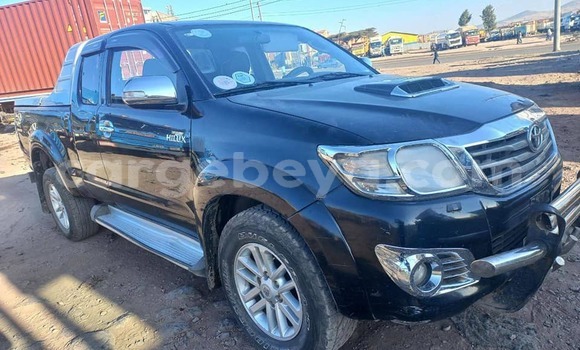 ይግዙ ያገለገለ Toyota Hilux ጥቁር መኪና በ አዲስ አበባ በ ኢትዮጵያ ይግዙ ያገለገለ Toyota Hilux ጥቁር መኪና በ አዲስ አበባ በ ኢትዮጵያ