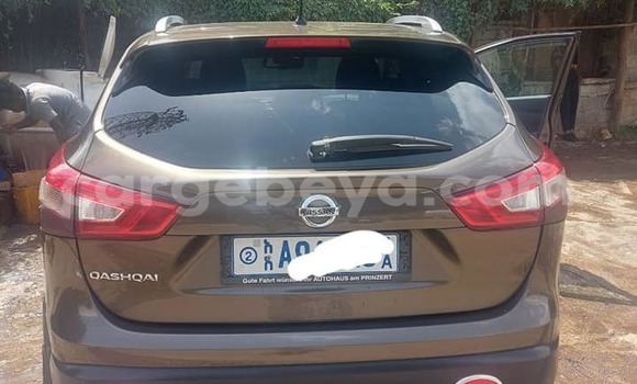 ይግዙ ያገለገለ Nissan Qashqai ብናማ መኪና በ አዲስ አበባ በ ኢትዮጵያ ይግዙ ያገለገለ Nissan Qashqai ብናማ መኪና በ አዲስ አበባ በ ኢትዮጵያ
