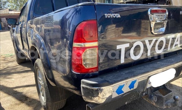 ይግዙ ያገለገለ Toyota Hilux ሰማያዊ መኪና በ አዲስ አበባ በ ኢትዮጵያ ይግዙ ያገለገለ Toyota Hilux ሰማያዊ መኪና በ አዲስ አበባ በ ኢትዮጵያ