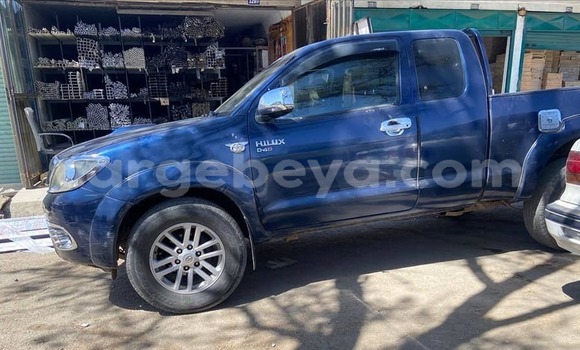 ይግዙ ያገለገለ Toyota Hilux ሰማያዊ መኪና በ አዲስ አበባ በ ኢትዮጵያ ይግዙ ያገለገለ Toyota Hilux ሰማያዊ መኪና በ አዲስ አበባ በ ኢትዮጵያ