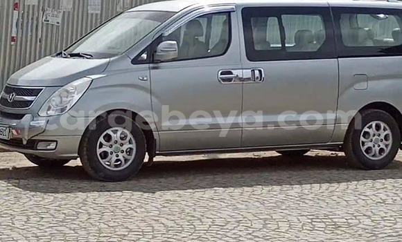 Buy Used Hyundai Starex Silver Car in Addis–Ababa in Ethiopia