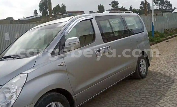 ይግዙ ያገለገለ Hyundai Starex ብር መኪና በ አዲስ አበባ በ ኢትዮጵያ ይግዙ ያገለገለ Hyundai Starex ብር መኪና በ አዲስ አበባ በ ኢትዮጵያ