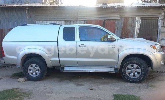 Buy Used Toyota Hilux Silver Car in Addis–Ababa in Ethiopia