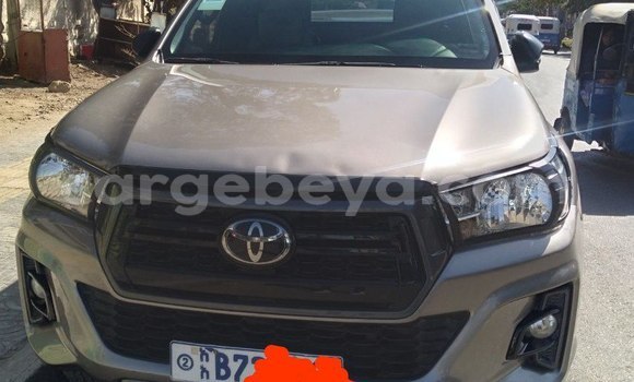 Buy Used Toyota Hiluxe Revo Silver Car in Addis–Ababa in Ethiopia Buy Used Toyota Hiluxe Revo Silver Car in Addis–Ababa in Ethiopia