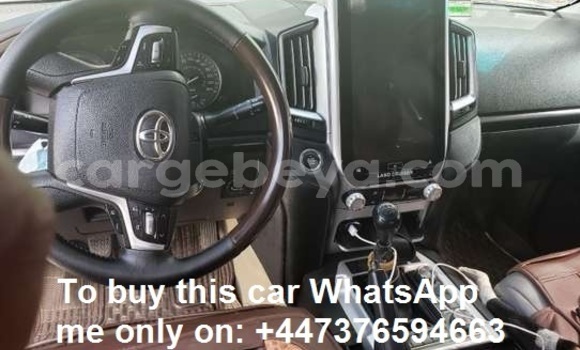 ይግዙ ያገለገለ Toyota Land Cruiser Beige መኪና በ አዲስ አበባ በ ኢትዮጵያ ይግዙ ያገለገለ Toyota Land Cruiser Beige መኪና በ አዲስ አበባ በ ኢትዮጵያ