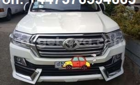 ይግዙ ያገለገለ Toyota Land Cruiser ነጭ መኪና በ አዲስ አበባ በ ኢትዮጵያ ይግዙ ያገለገለ Toyota Land Cruiser ነጭ መኪና በ አዲስ አበባ በ ኢትዮጵያ
