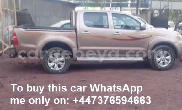 Buy Used Toyota Hilux Beige Car in Addis–Ababa in Ethiopia Buy Used Toyota Hilux Beige Car in Addis–Ababa in Ethiopia