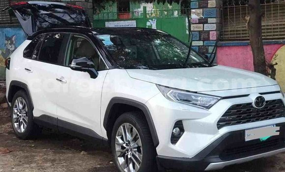 Buy Used Toyota RAV4 Black Car in Addis–Ababa in Ethiopia Buy Used Toyota RAV4 Black Car in Addis–Ababa in Ethiopia