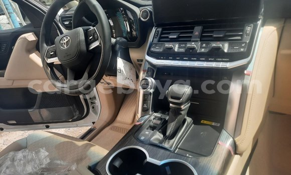 Buy Used Toyota Land Cruiser White Car in Addis–Ababa in Ethiopia Buy Used Toyota Land Cruiser White Car in Addis–Ababa in Ethiopia