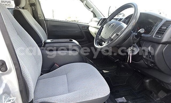 Buy Used Toyota Hiace Silver Car in Adet in Amhara Buy Used Toyota Hiace Silver Car in Adet in Amhara