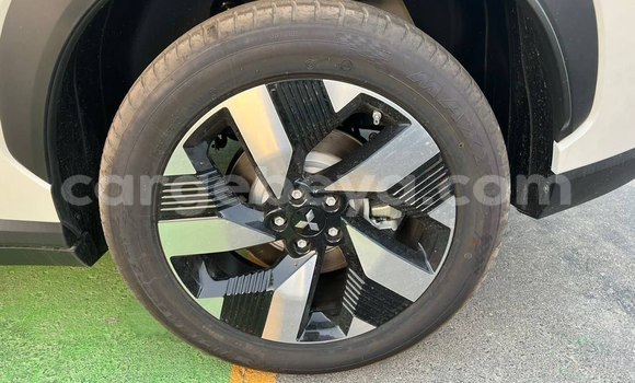 Acheter Neuf Voiture Mitsubishi Airtrek Blanc à Addis Ababa, Ethiopie Acheter Neuf Voiture Mitsubishi Airtrek Blanc à Addis Ababa, Ethiopie