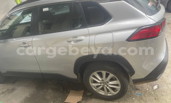 Acheter Occasion Voiture Toyota Corolla Cross Beige à Addis Ababa, Ethiopie Acheter Occasion Voiture Toyota Corolla Cross Beige à Addis Ababa, Ethiopie