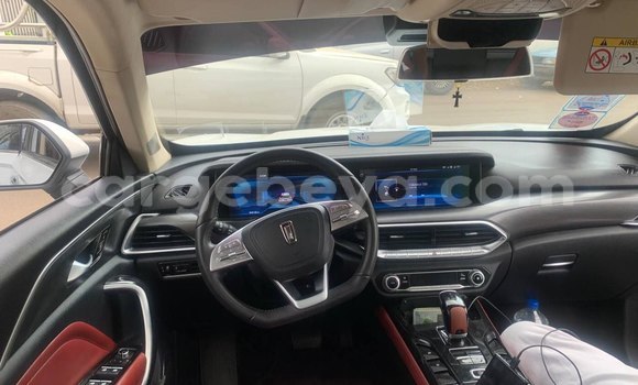 Acheter Occasion Voiture FAW Besturn B70 Blanc à Addis Ababa, Ethiopie Acheter Occasion Voiture FAW Besturn B70 Blanc à Addis Ababa, Ethiopie