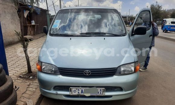 Buy Used Toyota Dolphin Silver Car in Addis–Ababa in Ethiopia Buy Used Toyota Dolphin Silver Car in Addis–Ababa in Ethiopia