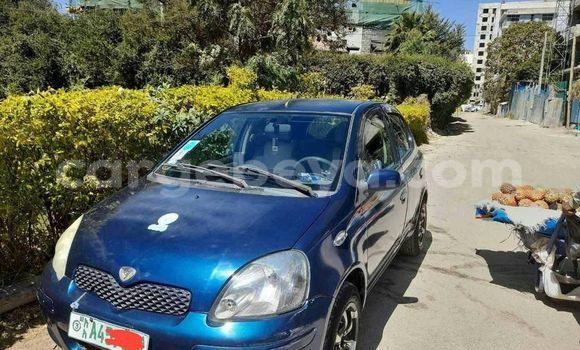 Buy Used Toyota Vitz Blue Car in Addis–Ababa in Ethiopia