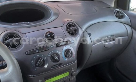 ይግዙ ያገለገለ Toyota Platz ነጭ መኪና በ አዲስ አበባ በ ኢትዮጵያ ይግዙ ያገለገለ Toyota Platz ነጭ መኪና በ አዲስ አበባ በ ኢትዮጵያ