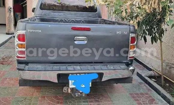 ይግዙ ያገለገለ Toyota Hilux ሰማያዊ መኪና በ አዲስ አበባ በ ኢትዮጵያ ይግዙ ያገለገለ Toyota Hilux ሰማያዊ መኪና በ አዲስ አበባ በ ኢትዮጵያ