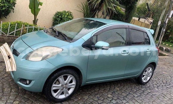 Acheter Occasion Voiture Toyota Yaris Bleu à Addis Ababa, Ethiopie