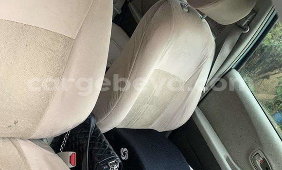 ይግዙ ያገለገለ Toyota Yaris ሰማያዊ መኪና በ አዲስ አበባ በ ኢትዮጵያ ይግዙ ያገለገለ Toyota Yaris ሰማያዊ መኪና በ አዲስ አበባ በ ኢትዮጵያ