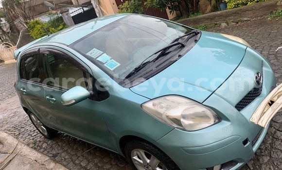 ይግዙ ያገለገለ Toyota Yaris ሰማያዊ መኪና በ አዲስ አበባ በ ኢትዮጵያ ይግዙ ያገለገለ Toyota Yaris ሰማያዊ መኪና በ አዲስ አበባ በ ኢትዮጵያ