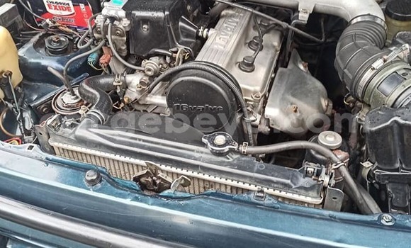 Oofamaa Suzuki Vitara Green Makiinaa iti Addis–Ababa keessatti Ethiopia keessatti Oofamaa Suzuki Vitara Green Makiinaa iti Addis–Ababa keessatti Ethiopia keessatti