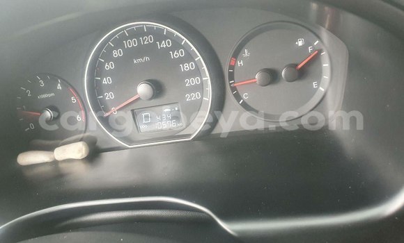 Acheter Occasion Voiture Hyundai H1 Blanc à Addis Ababa, Ethiopie Acheter Occasion Voiture Hyundai H1 Blanc à Addis Ababa, Ethiopie